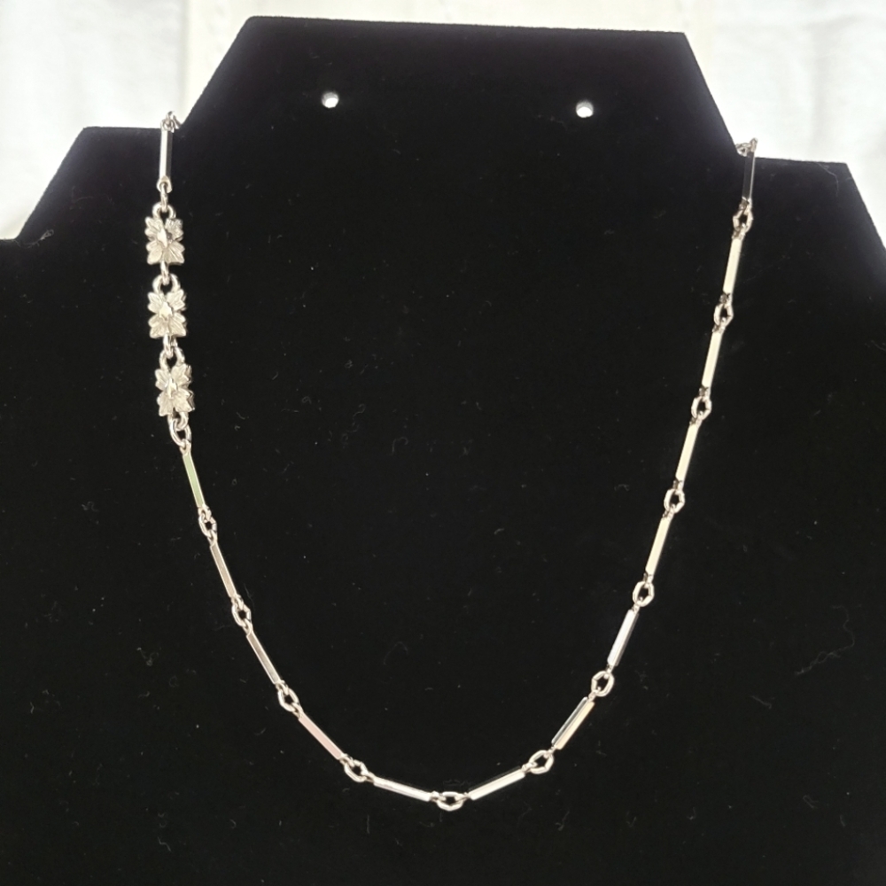 Vintage 70's Signed Monet Choker